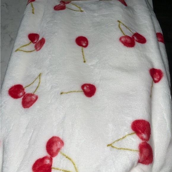 The Sweet Life Cherry 🍒 Throw Blanket - Picture 3 of 3